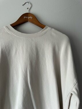Old Navy Soft Ivory Crewneck Sweatshirt